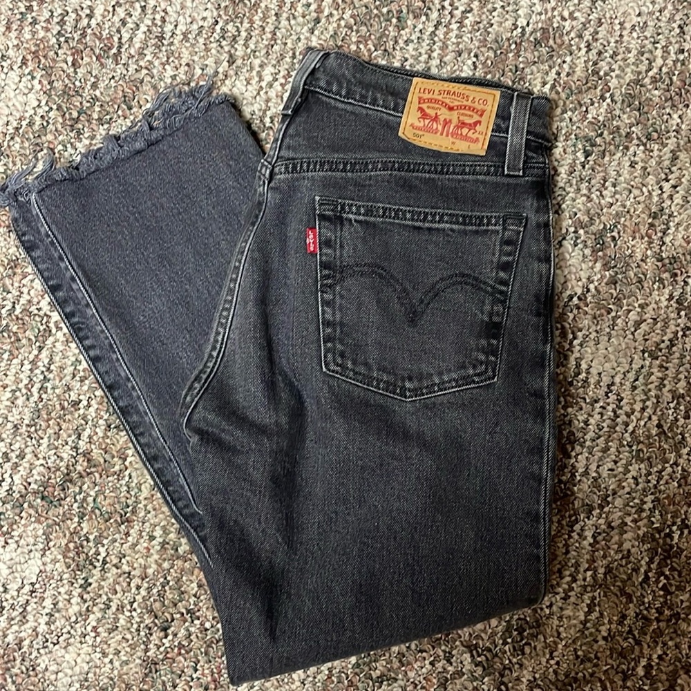 Levi’s Women’s 501 Black button fly Jean